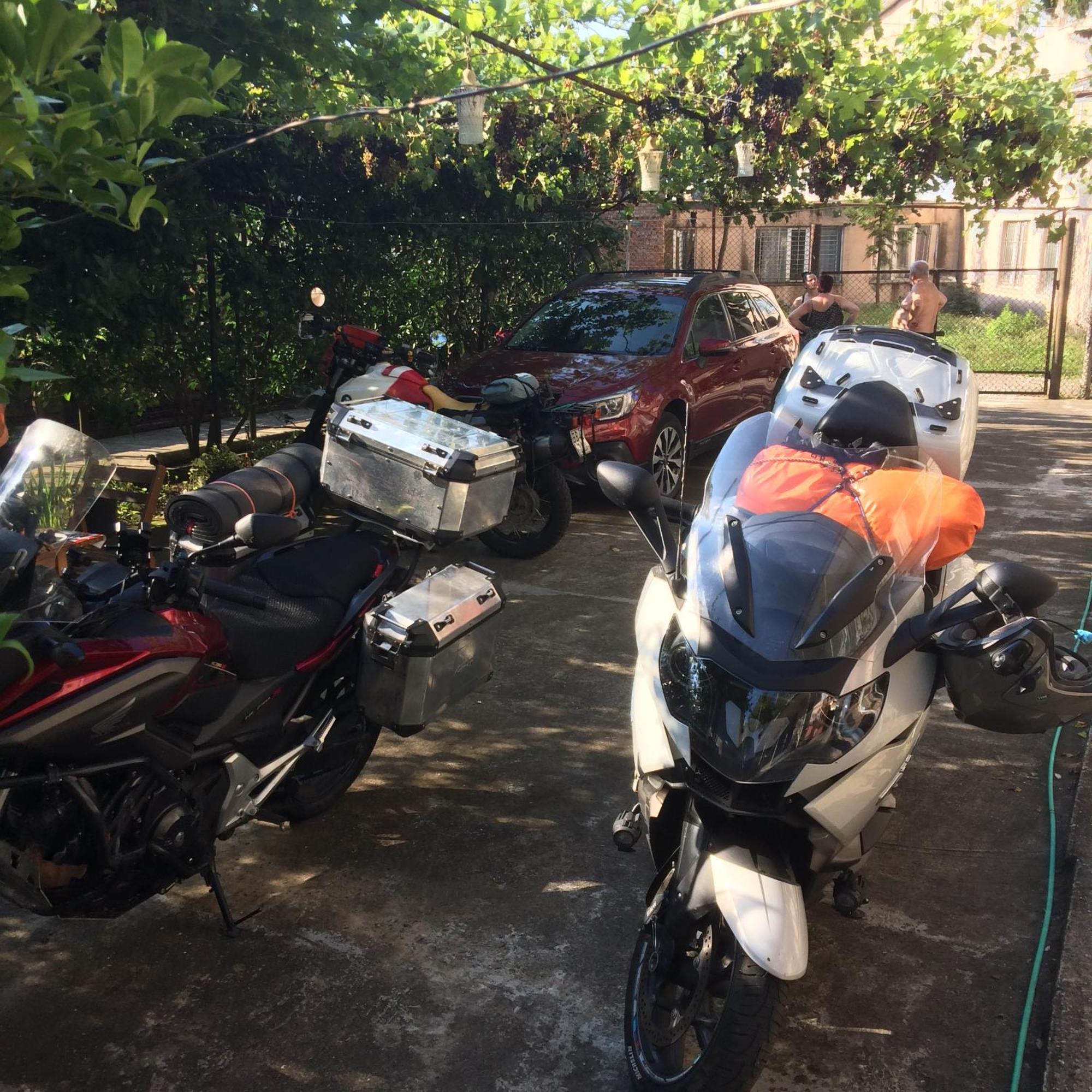 קוטאיסי Giorgi'S Homestay מראה חיצוני תמונה
