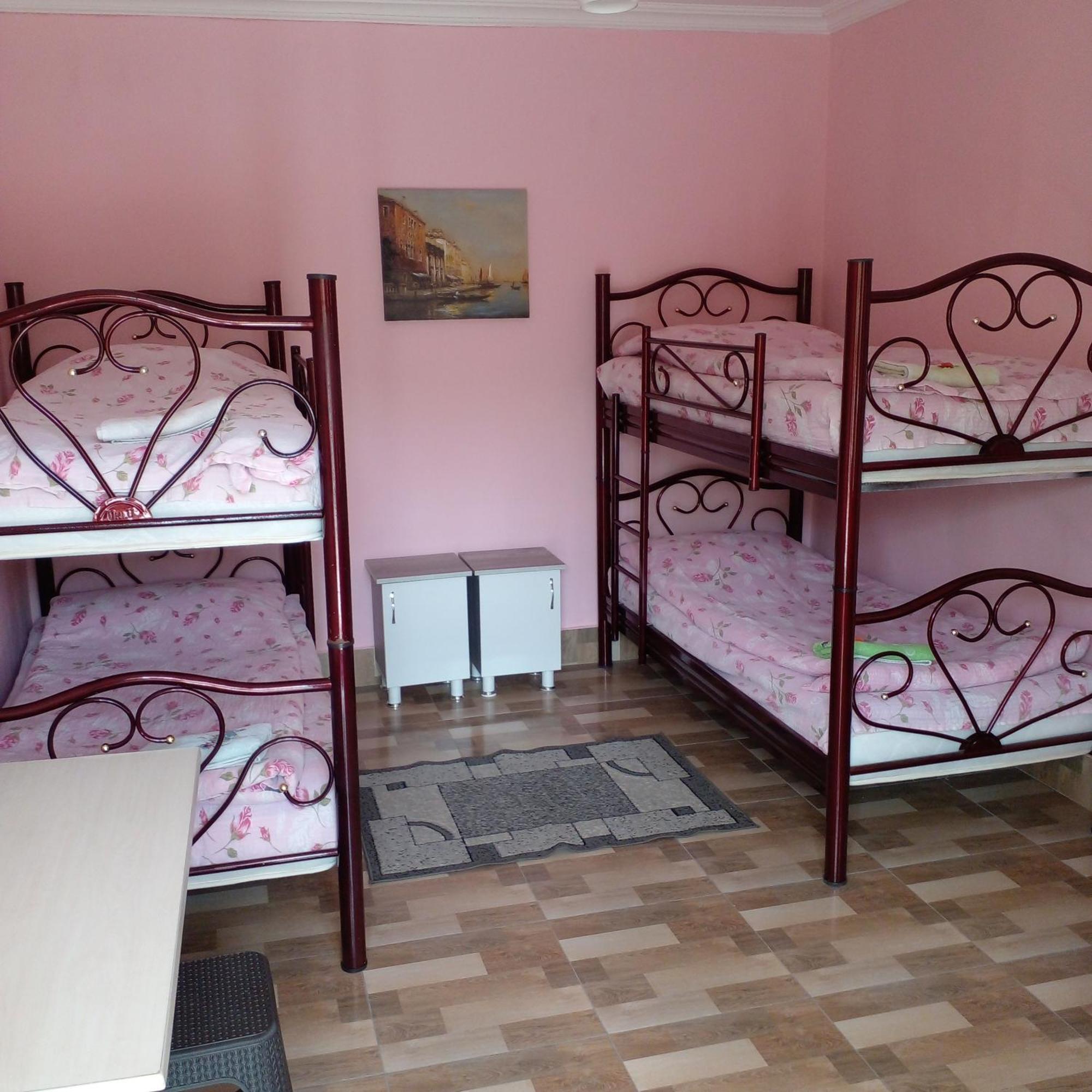 קוטאיסי Giorgi'S Homestay מראה חיצוני תמונה