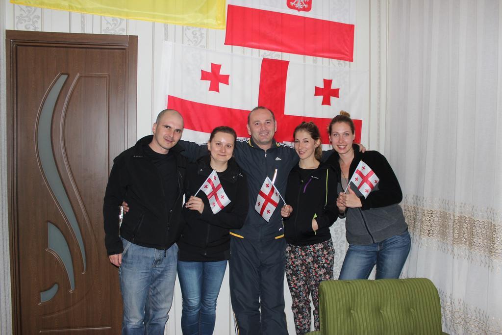 קוטאיסי Giorgi'S Homestay מראה חיצוני תמונה
