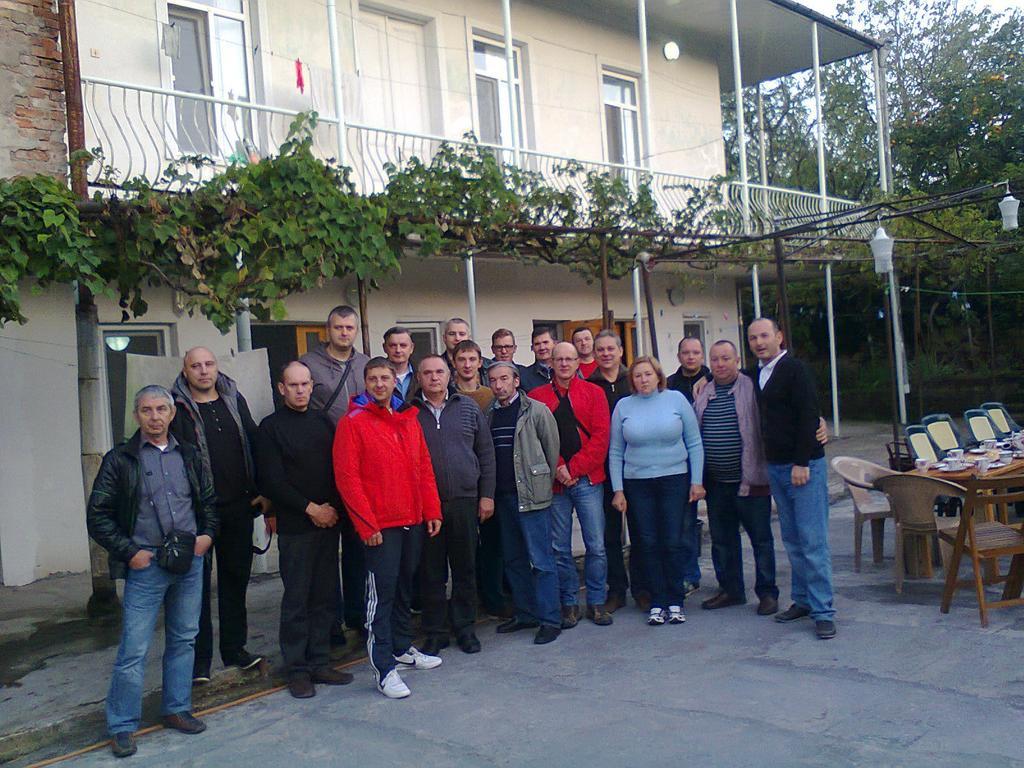 קוטאיסי Giorgi'S Homestay מראה חיצוני תמונה