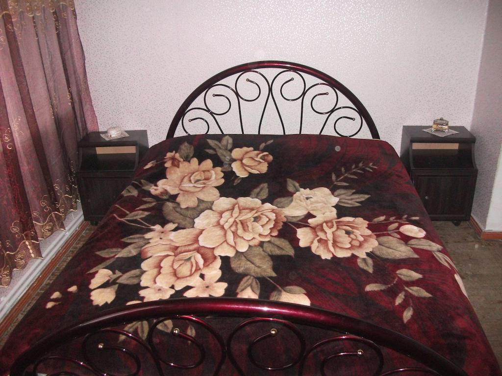 קוטאיסי Giorgi'S Homestay מראה חיצוני תמונה