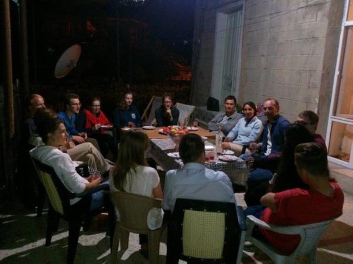 קוטאיסי Giorgi'S Homestay מראה חיצוני תמונה